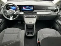 Gebraucht Mercedes V220 163 PS (119 kW) 2025 Sodalithblau met. Van / Kleinbus