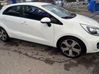 Gebraucht Kia Rio DREAM-TEAM Edition 109 PS (80 kW) 2012 Weiß Limousine