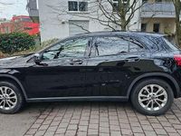 Używany Mercedes GLA180 109 KM (80 kW) 2017 Czarny SUV