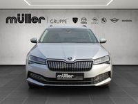 Gebraucht Skoda Superb Style 218 PS (160 kW) 2022 Brillantsilber metallic (metallic) Kombi