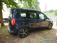 Gebraucht Mercedes T180 116 PS (85 kW) 2024 Blau Van / Kleinbus