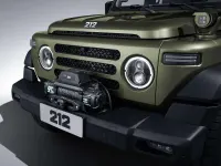 Neu BAW 212 166 PS (122 kW) 2026 Schwarz SUV
