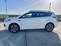 Gebraucht Ford Kuga ST-Line 175 PS (128 kW) 2018 Weiß SUV