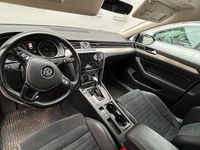 Gebraucht VW Passat Highline 240 PS (176 kW) 2018 Grau Kombi