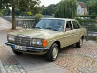 Gebraucht Mercedes 200 60 PS (44 kW) 1984 Limousine
