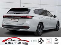 Gebraucht VW Passat Business 150 PS (110 kW) 2024 Oryxweiß perlmutteffekt Kombi