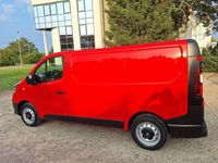 Gebraucht Renault Trafic 90 PS (66 kW) 2016 Rot Van / Kleinbus