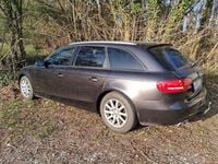 Gebraucht Audi A4 Attraction 136 PS (100 kW) 2014 Grau Kombi