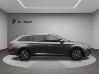 Gebraucht Skoda Superb Ambition 200 PS (147 kW) 2022 Grau Kombi