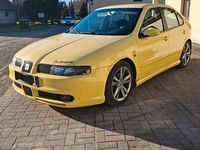 Second-hand Seat Leon FR 150 CP (110 kW) 2004 Galben Hatchback