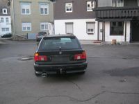 Gebraucht BMW 523 170 PS (125 kW) 2000 Schwarz Kombi