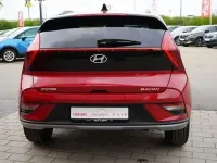 Neu Hyundai Bayon 101 PS (74 kW) 2025 Rot SUV