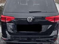 Gebraucht VW Touran IQ Drive 150 PS (110 kW) 2019 Schwarz Van / Kleinbus