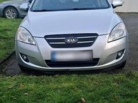 Gebraucht Kia Ceed 109 PS (80 kW) 2007 Silber Kleinwagen