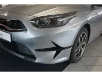 Gebraucht Kia Ceed Spirit 160 PS (117 kW) 2024 Grau Kleinwagen