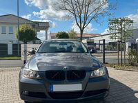 gebraucht BMW 320 i E90 Limousine - Anthrazit-