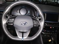 Gebraucht Hyundai Ioniq Style 141 PS (103 kW) 2018 Rot (metallic) Kleinwagen