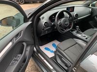 Gebraucht Audi A3 S-Line 140 PS (102 kW) 2014 Grau Limousine