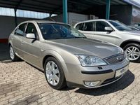 Gebraucht Ford Mondeo Ghia 145 PS (106 kW) 2003 Gold Limousine