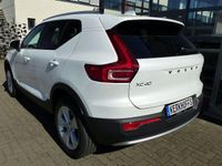 Gebraucht Volvo XC40 Core 163 PS (119 kW) 2025 Crystal white / metallic SUV