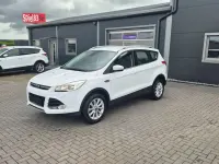 Gebraucht Ford Kuga Titanium 150 PS (110 kW) 2016 Weiß SUV