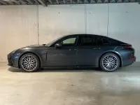 Gebraucht Porsche Panamera 470 PS (345 kW) 2024 Vulkangraumetallic Kleinwagen