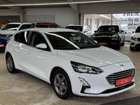 Gebraucht Ford Focus Cool & Connect 125 PS (91 kW) 2020 Weiß Limousine