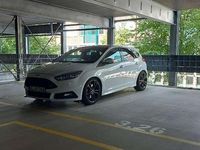 Gebraucht Ford Focus Sport 250 PS (183 kW) 2017 Weiß Limousine