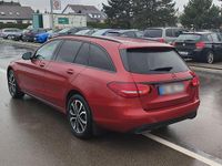 Gebraucht Mercedes C220 194 PS (142 kW) 2019 Rot Kombi