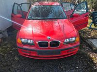 Gebraucht BMW 318 120 PS (88 kW) 1997 Rot Limousine