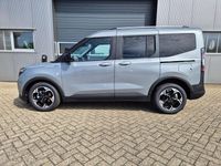 Neu Ford Tourneo Courier Active 125 PS (91 kW) 2026 Solar silver metallic Van / Kleinbus