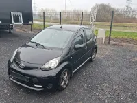 Gebraucht Toyota Aygo 68 PS (50 kW) 2012 Schwarz Kleinwagen