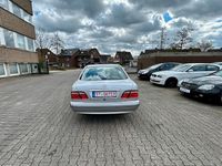 Gebraucht Mercedes E240 Classic 170 PS (125 kW) 2000 Silber Limousine