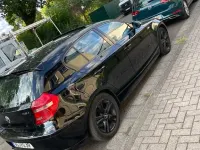 Gebraucht BMW 116 122 PS (89 kW) 2008 Schwarz Kleinwagen