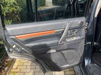 gebraucht Mitsubishi Allrad Pajero 3.2 d 4x 47 Sitzer