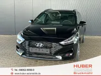 Neu Hyundai i30 Comfort 101 PS (74 kW) 2025 Abyss black Kombi