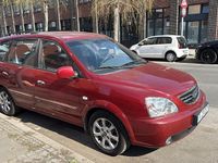 Gebraucht Kia Carens EX 113 PS (83 kW) 2004 Rot Van / Kleinbus