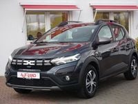 Gebraucht Dacia Sandero Expression 91 PS (66 kW) 2023 Grau Kleinwagen