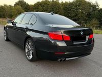 Gebraucht BMW 523 204 PS (150 kW) 2010 Grau Limousine