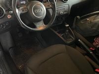 Gebraucht Audi A1 89 PS (65 kW) 2011 Blau Kleinwagen