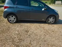Gebraucht Toyota Verso-S Club 99 PS (72 kW) 2011 Grau Van / Kleinbus