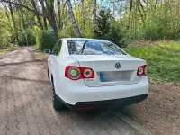 Gebraucht VW Jetta 122 PS (89 kW) 2009 Weiß Limousine