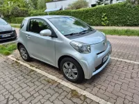 Second-hand Toyota iQ 68 CP (50 kW) 2013 Argintiu Hatchback