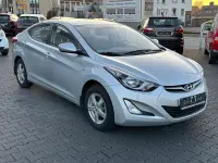 Gebraucht Hyundai Elantra 133 PS (97 kW) 2015 Silber Limousine
