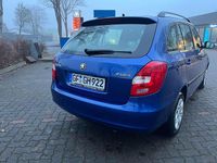 Gebraucht Skoda Fabia Classic 86 PS (63 kW) 2013 Blau Kombi