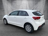 Second-hand Kia Rio 84 CP (61 kW) 2020 Alb Berlinǎ