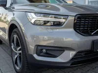 Gebraucht Volvo XC40 R-Design 197 PS (144 kW) 2022 Pebble grey / metallic SUV