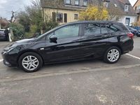 Gebraucht Opel Astra Edition 95 PS (69 kW) 2016 Schwarz Kombi