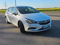 Gebraucht Opel Astra Dynamic 110 PS (80 kW) 2018 Weiß Limousine