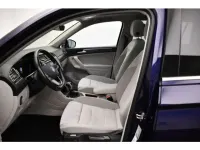 Gebraucht VW Tiguan Allspace Elegance 200 PS (147 kW) 2023 Atlantic blue metallic (metallic) SUV